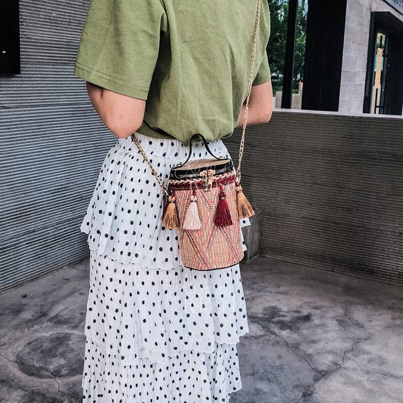 "Staycation" Tassle red bucket bag purse - Picture 7 of 8